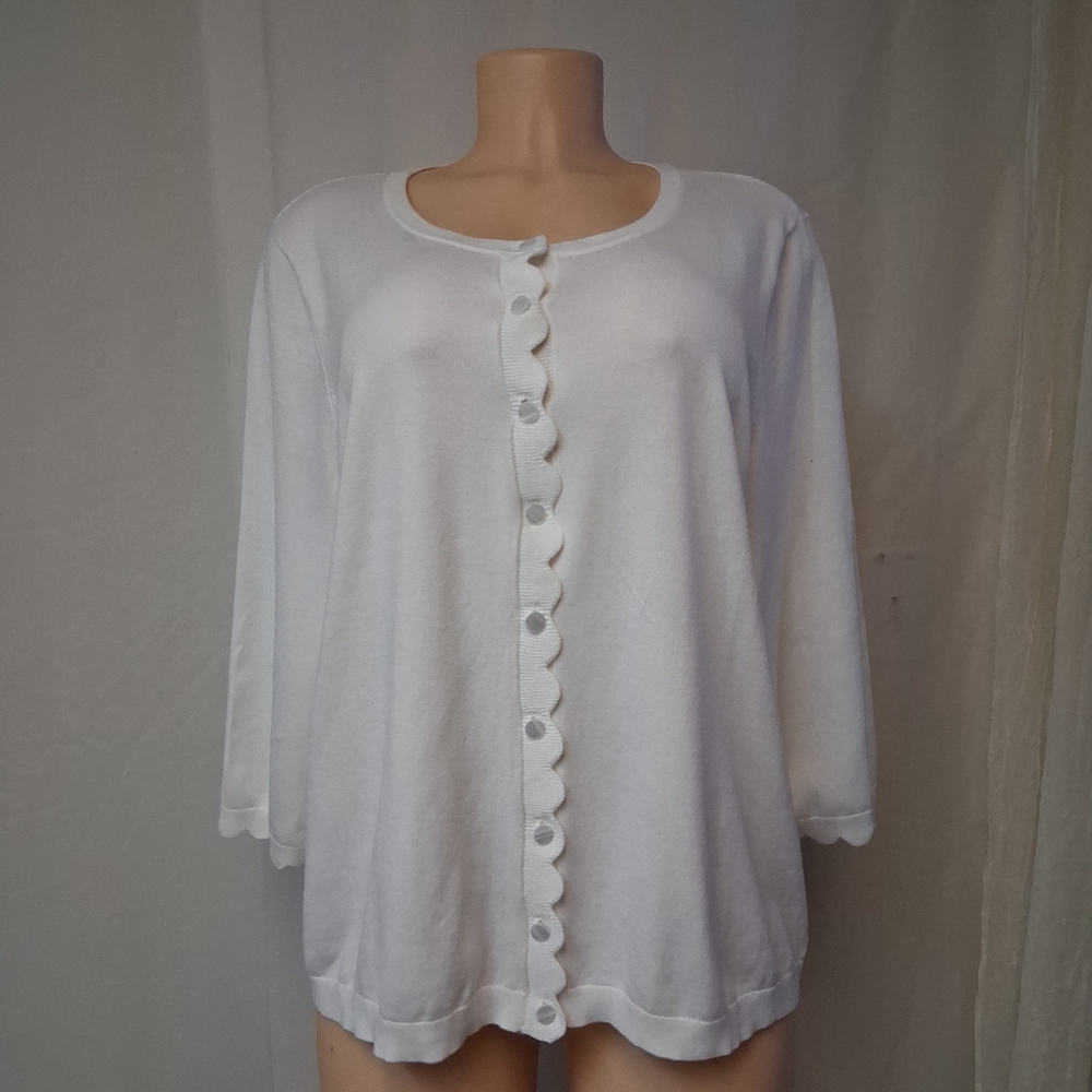 Talbots Plus Petite Women Size 2XP White Scalloped Button-Down Shirt - Picture 15 of 16